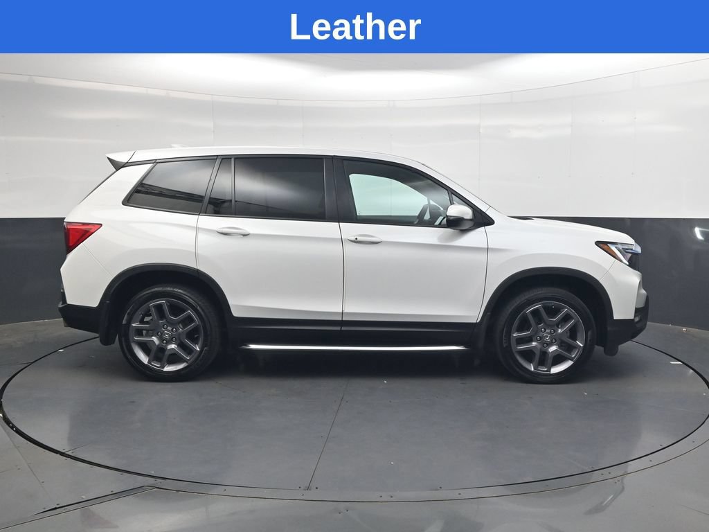 Used 2023 Honda Passport EX-L image 3