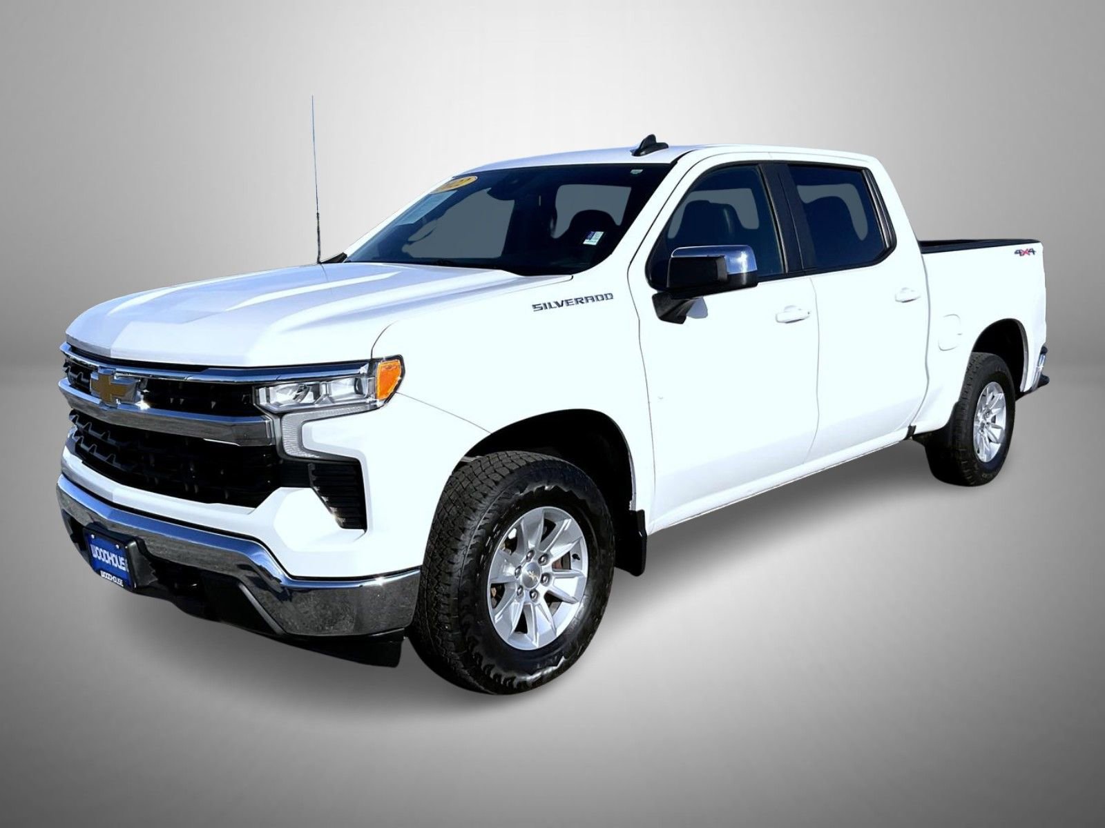 Used 2022 Chevrolet Silverado 1500 LT AWD/4WD image 1