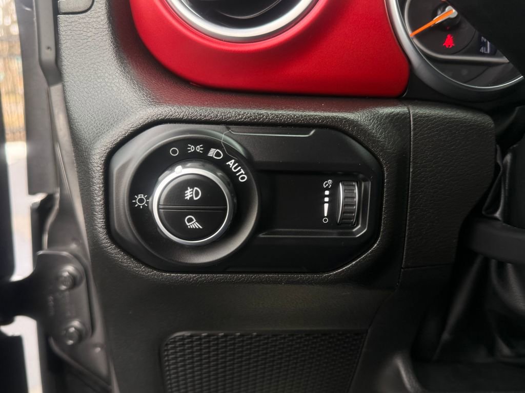 Used 2023 Jeep Gladiator Rubicon w/ LED Lighting Group image 23