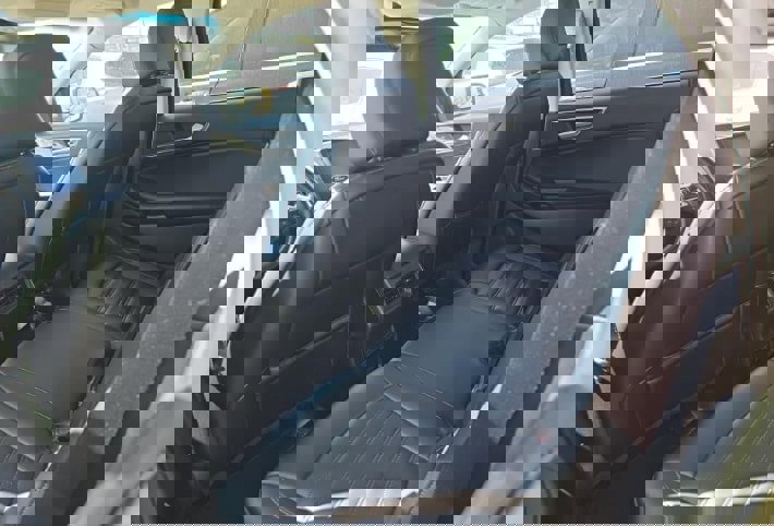 Used 2023 Ford Edge SEL image 5