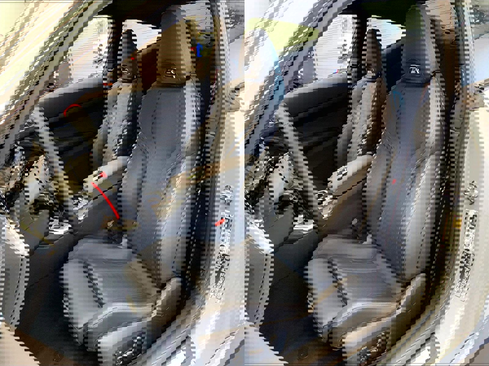 Used 2025 BMW M4 xDrive Competition w/ Executive Package image 5