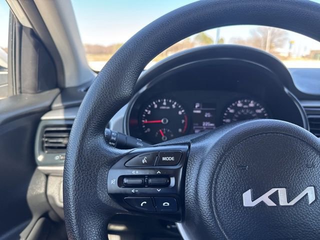 Used 2023 Kia Rio LX image 9