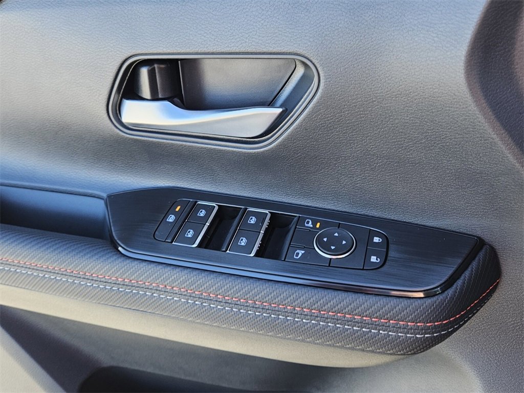 New 2026 Nissan Kicks SR w/ Cold Weather Package image 27