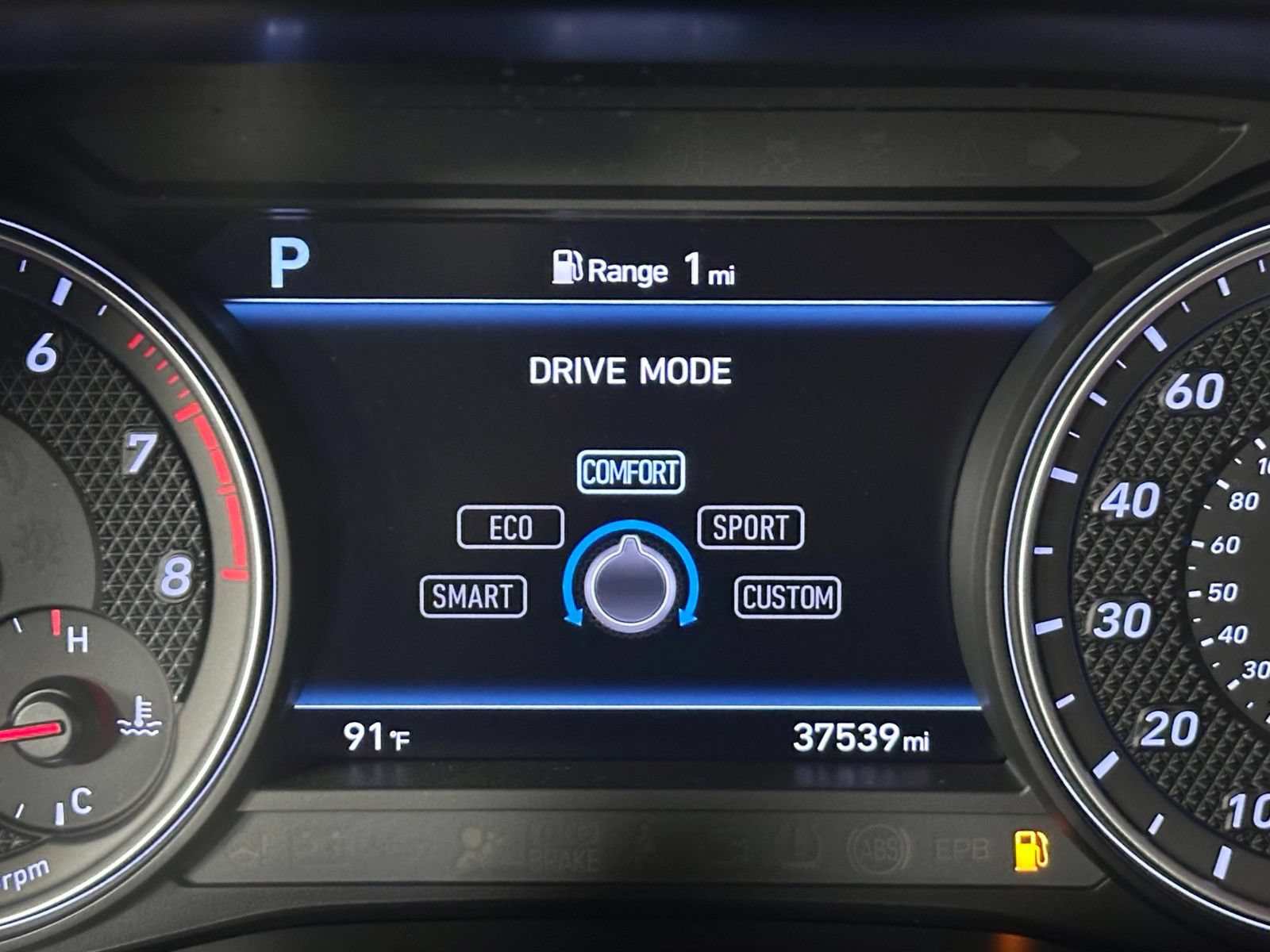 Used 2020 Genesis G70 2.0T w/ Elite Package RWD image 25
