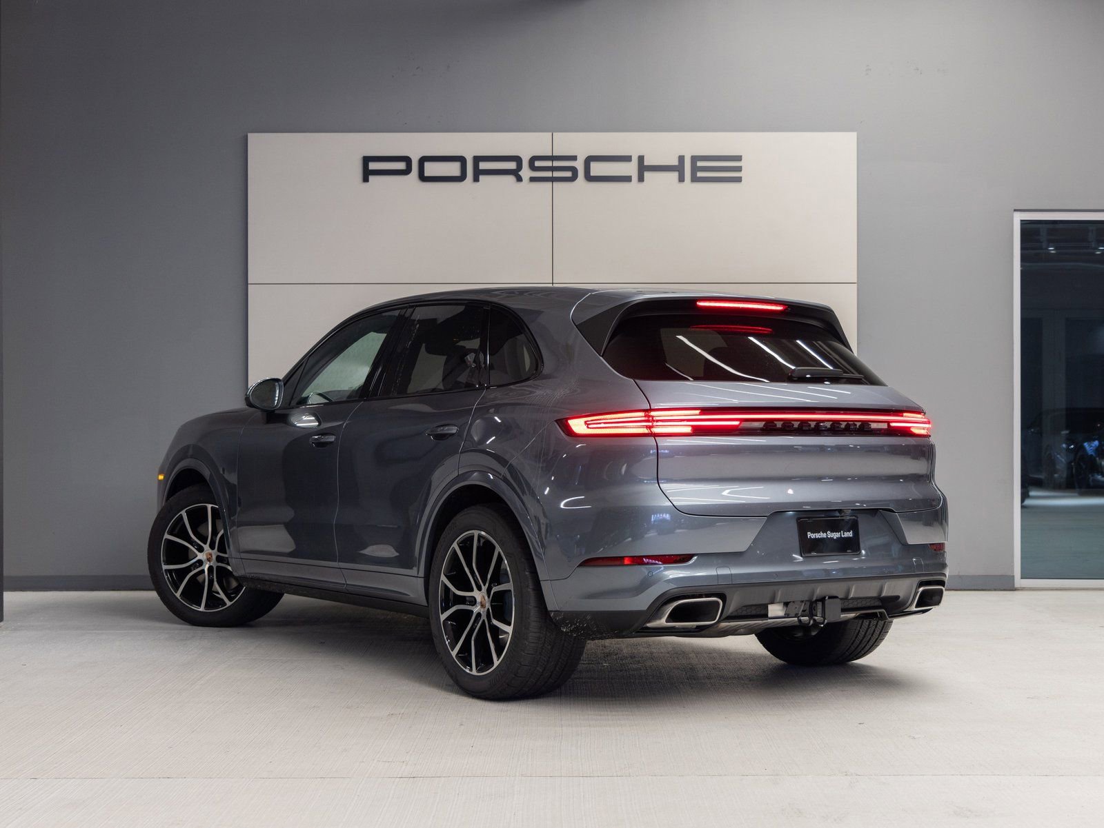 New 2026 Porsche Cayenne AWD/4WD image 3