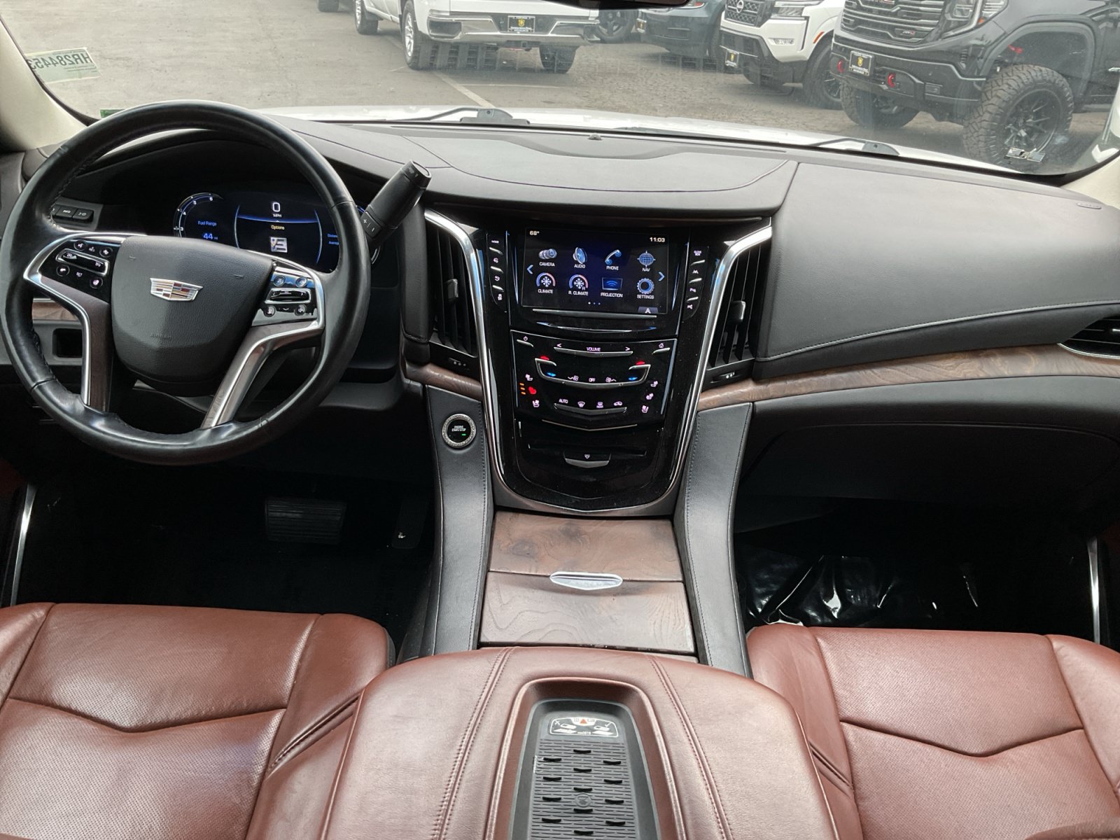 Used 2017 Cadillac Escalade Premium Luxury RWD image 15
