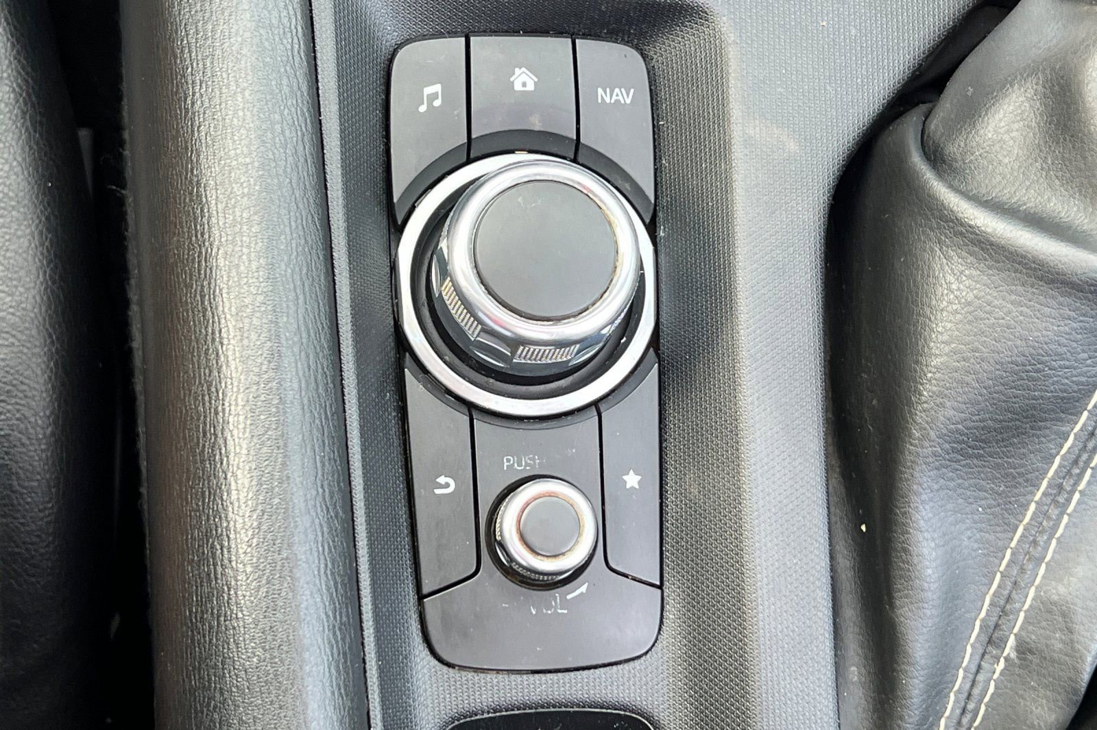 Used 2017 FIAT 124 Spider Lusso image 35