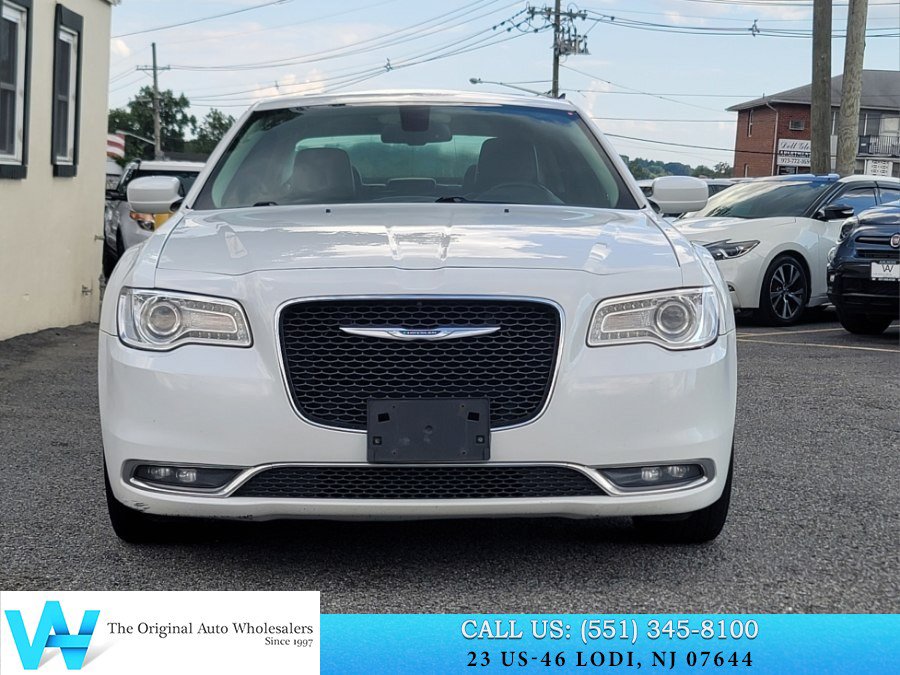 Used 2016 Chrysler 300 Limited AWD/4WD image 2
