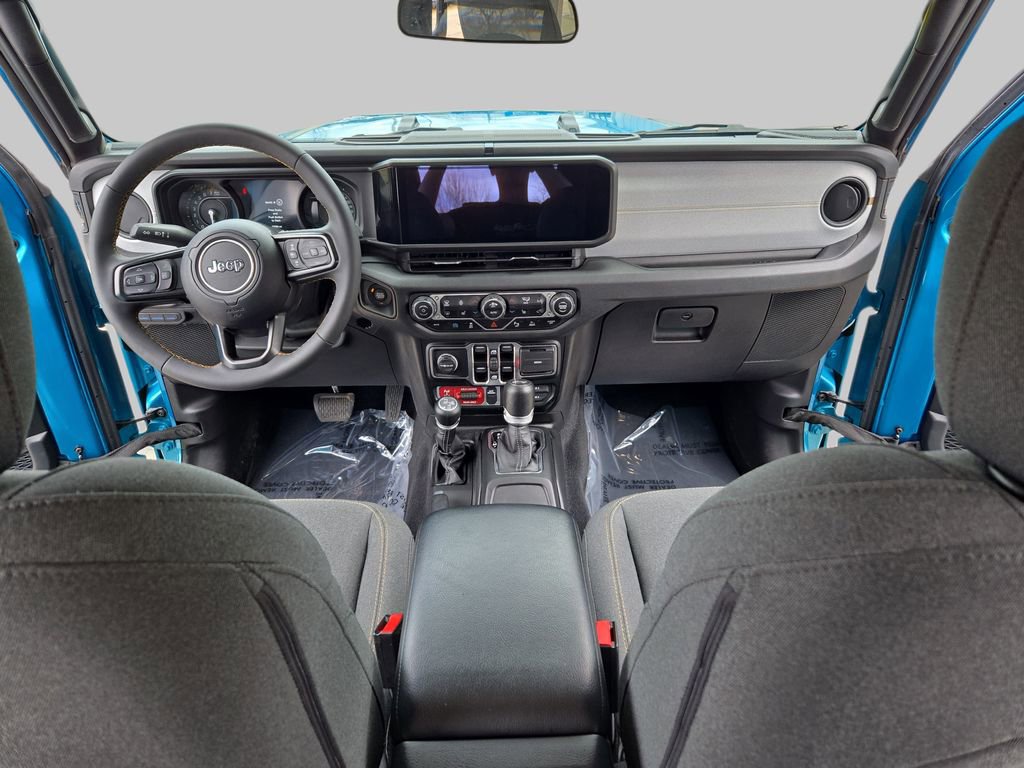 Used 2024 Jeep Wrangler Unlimited AWD/4WD image 10