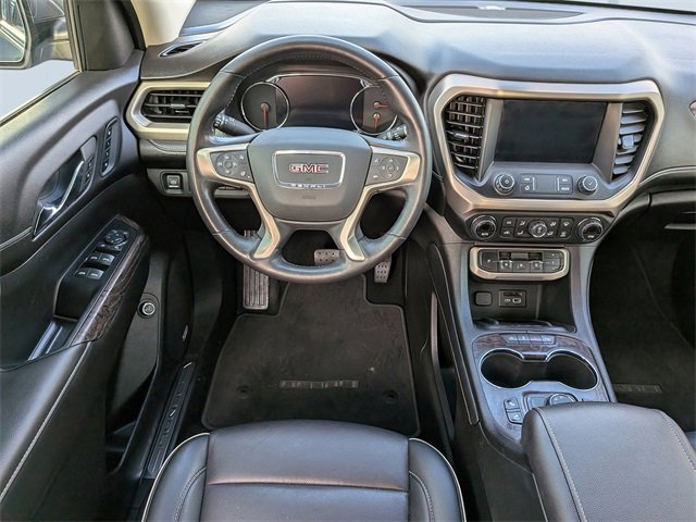 Used 2022 GMC Acadia Denali w/ Denali Technology Package image 16