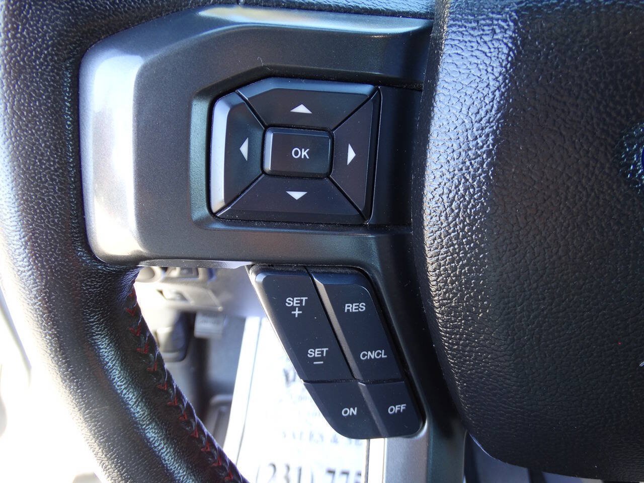 Used 2017 Ford F150 4x4 SuperCrew XLT w/ FX4 Pkg w/ Equipment Group 302A Luxury image 16