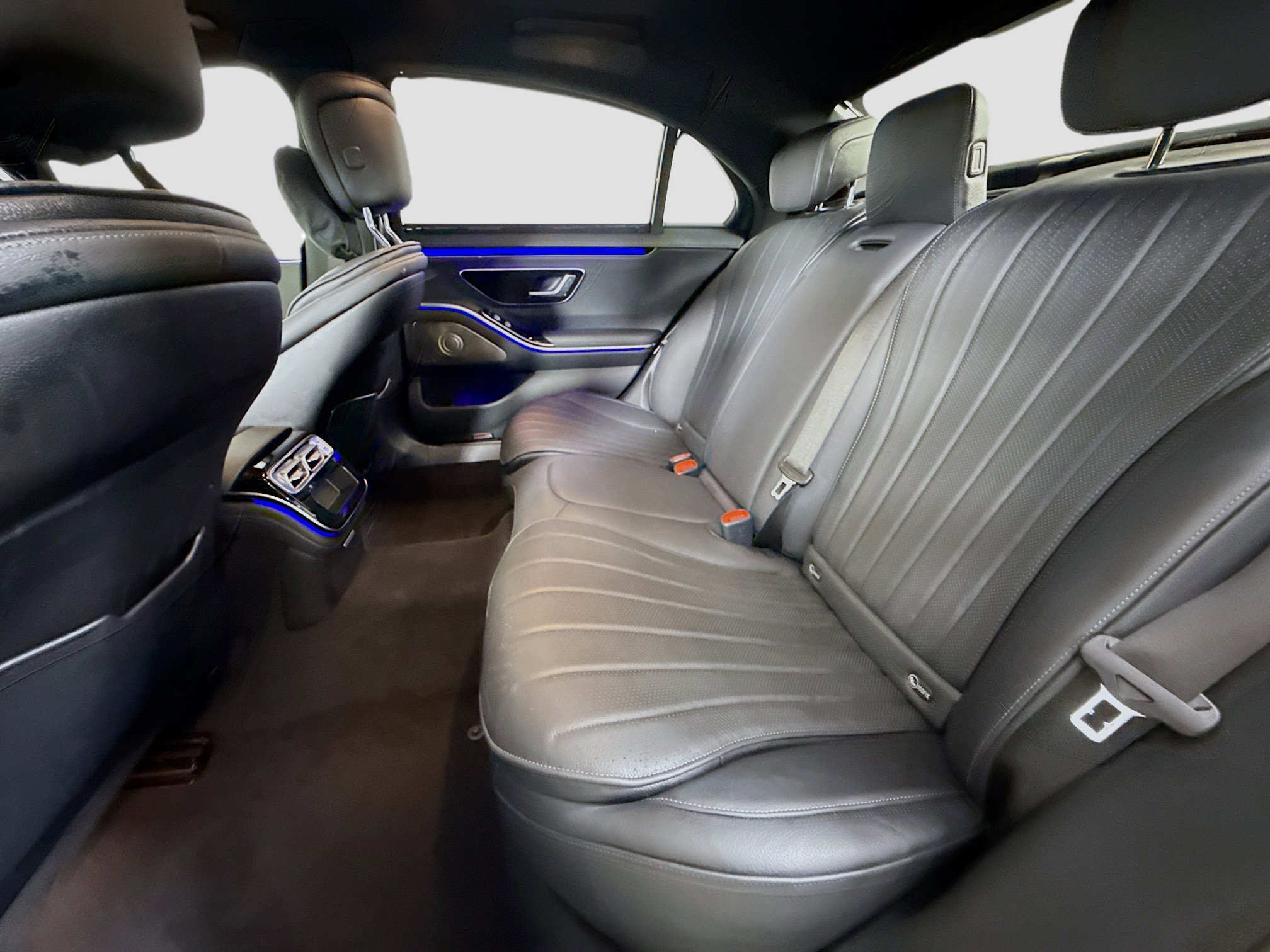 Used 2023 Mercedes-Benz S 500 4MATIC w/ AMG Line image 23