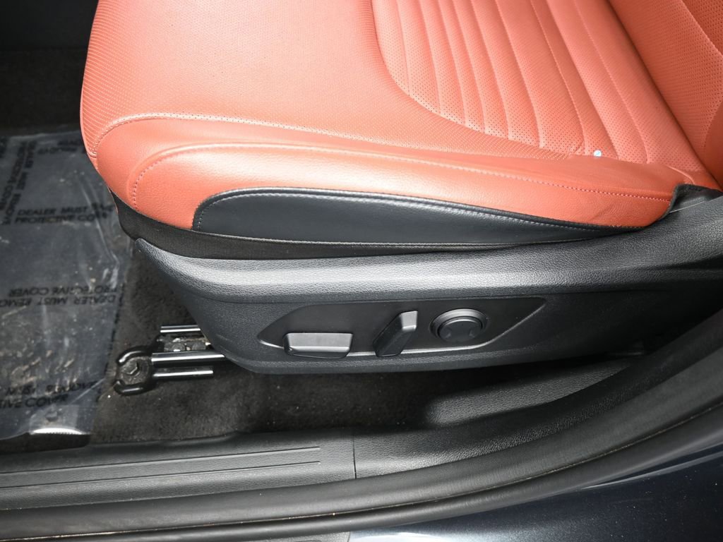 Used 2024 Kia Sportage SX image 16