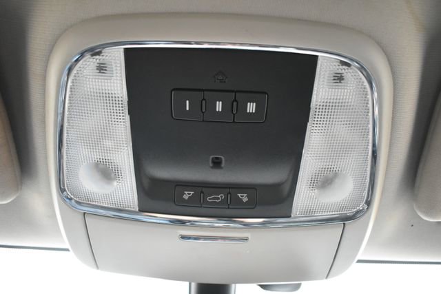 Used 2016 Dodge Durango Limited w/ Nav & Power Liftgate Group image 35