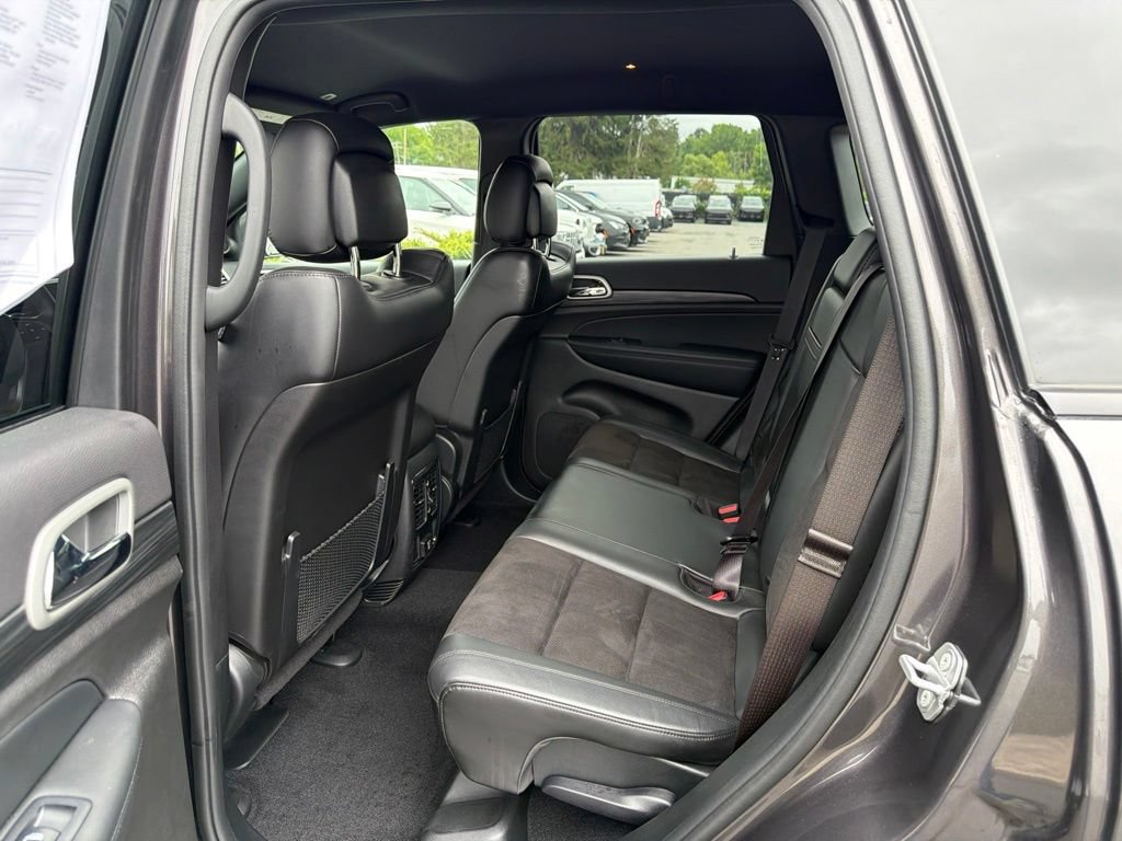 Used 2021 Jeep Grand Cherokee Laredo X AWD/4WD image 17