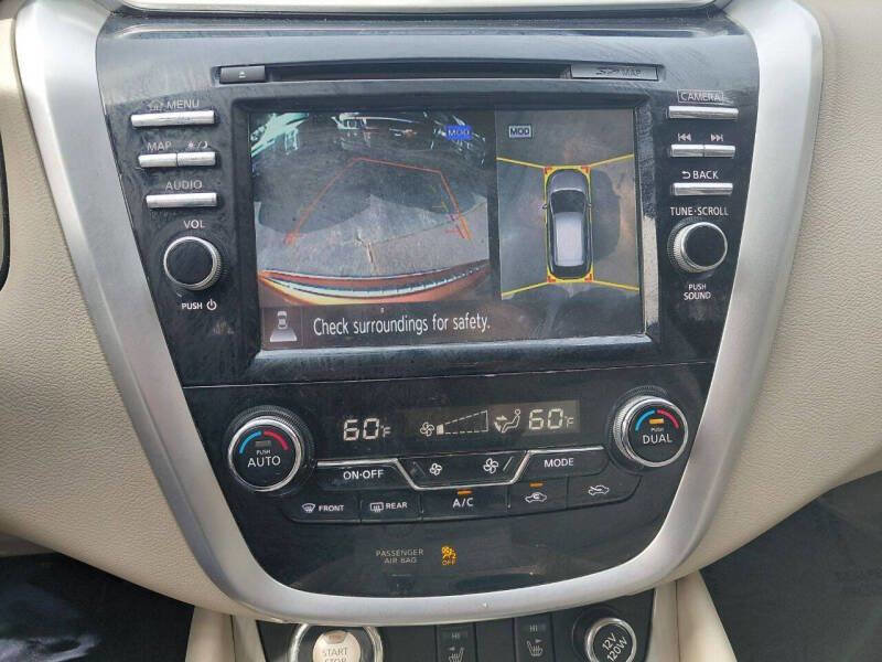 Used 2015 Nissan Murano SL w/ SL Technology Package image 17