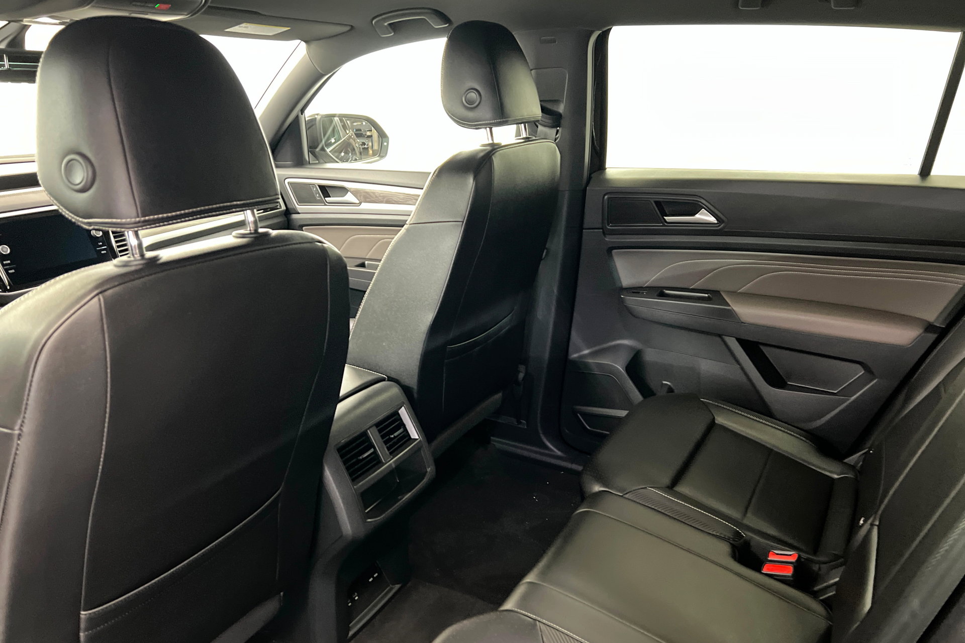 Used 2023 Volkswagen Atlas Cross Sport SE image 20