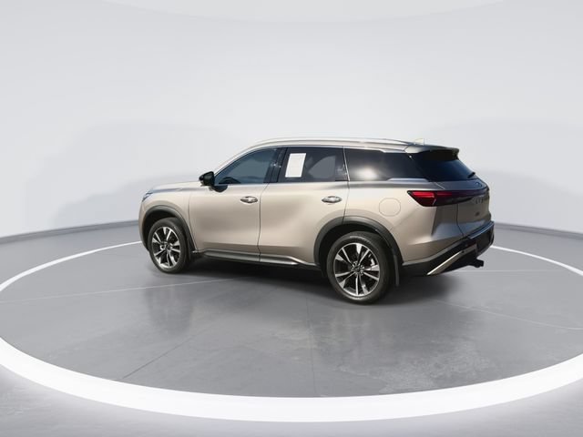 Used 2023 INFINITI QX60 Luxe w/ Cargo Package FWD image 8