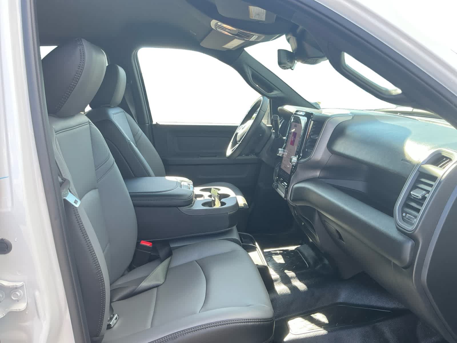 New 2026 RAM 3500 Tradesman AWD/4WD image 17