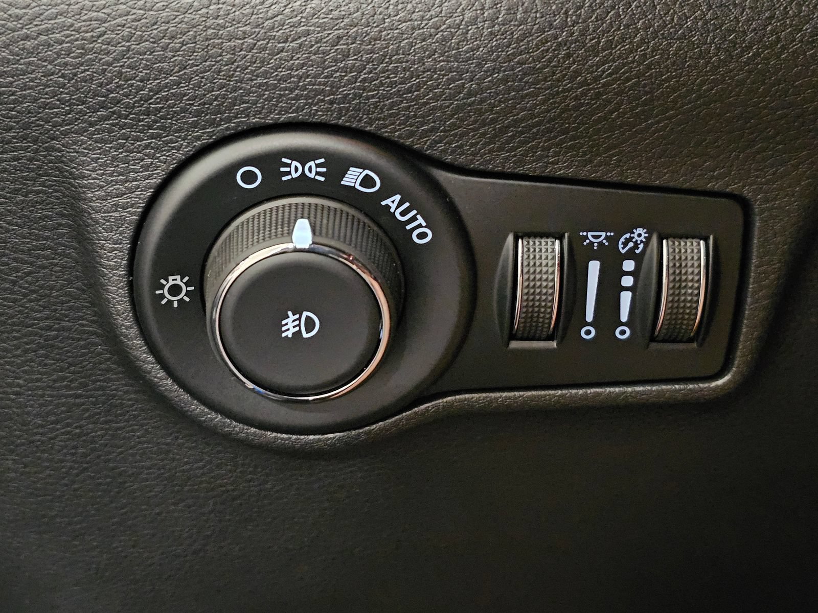 New 2026 Jeep Compass Limited AWD/4WD image 17
