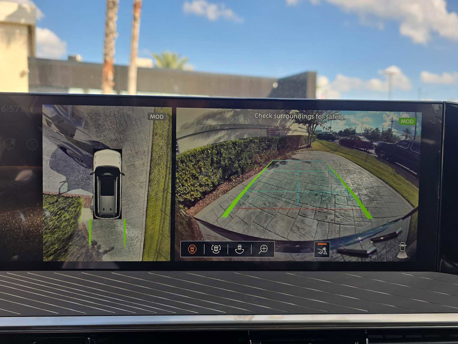 New 2026 INFINITI QX80 Autograph w/ Premium Cargo Package image 21