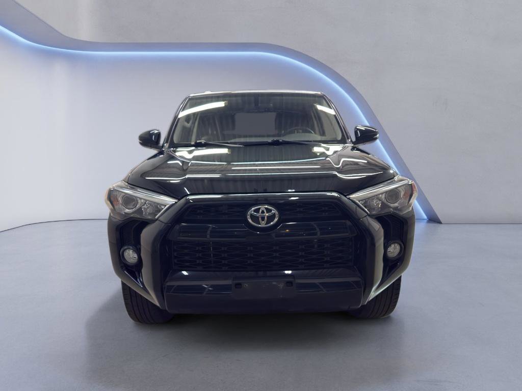 Used 2018 Toyota 4Runner SR5 Premium image 2