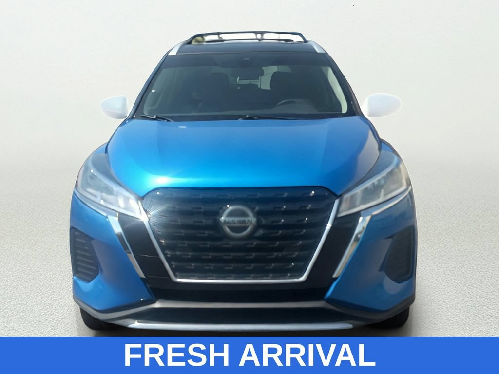 Used 2021 Nissan Kicks SV FWD image 2