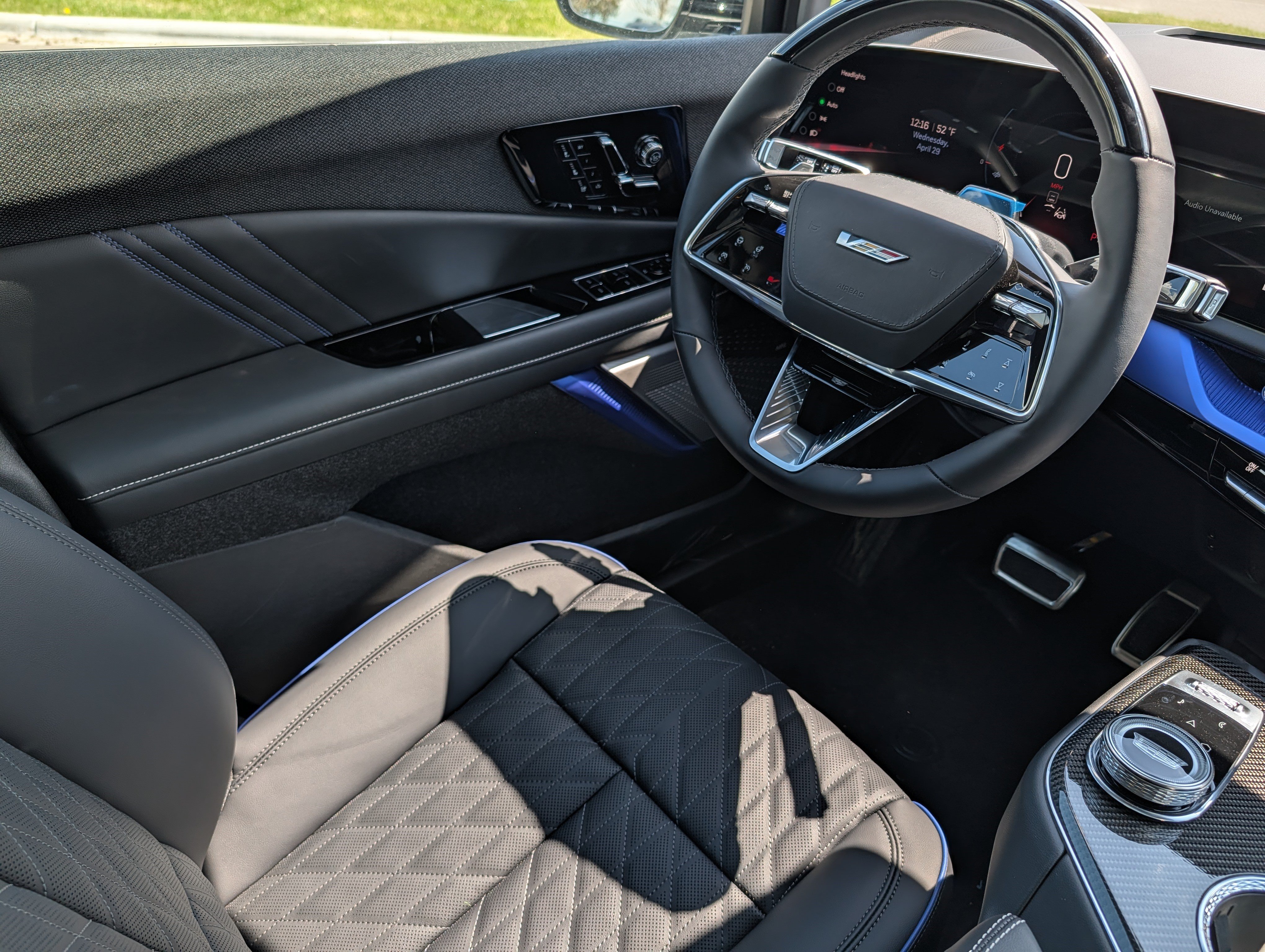 New 2026 Cadillac Optiq V w/ Magnus Launch Edition AWD/4WD image 8