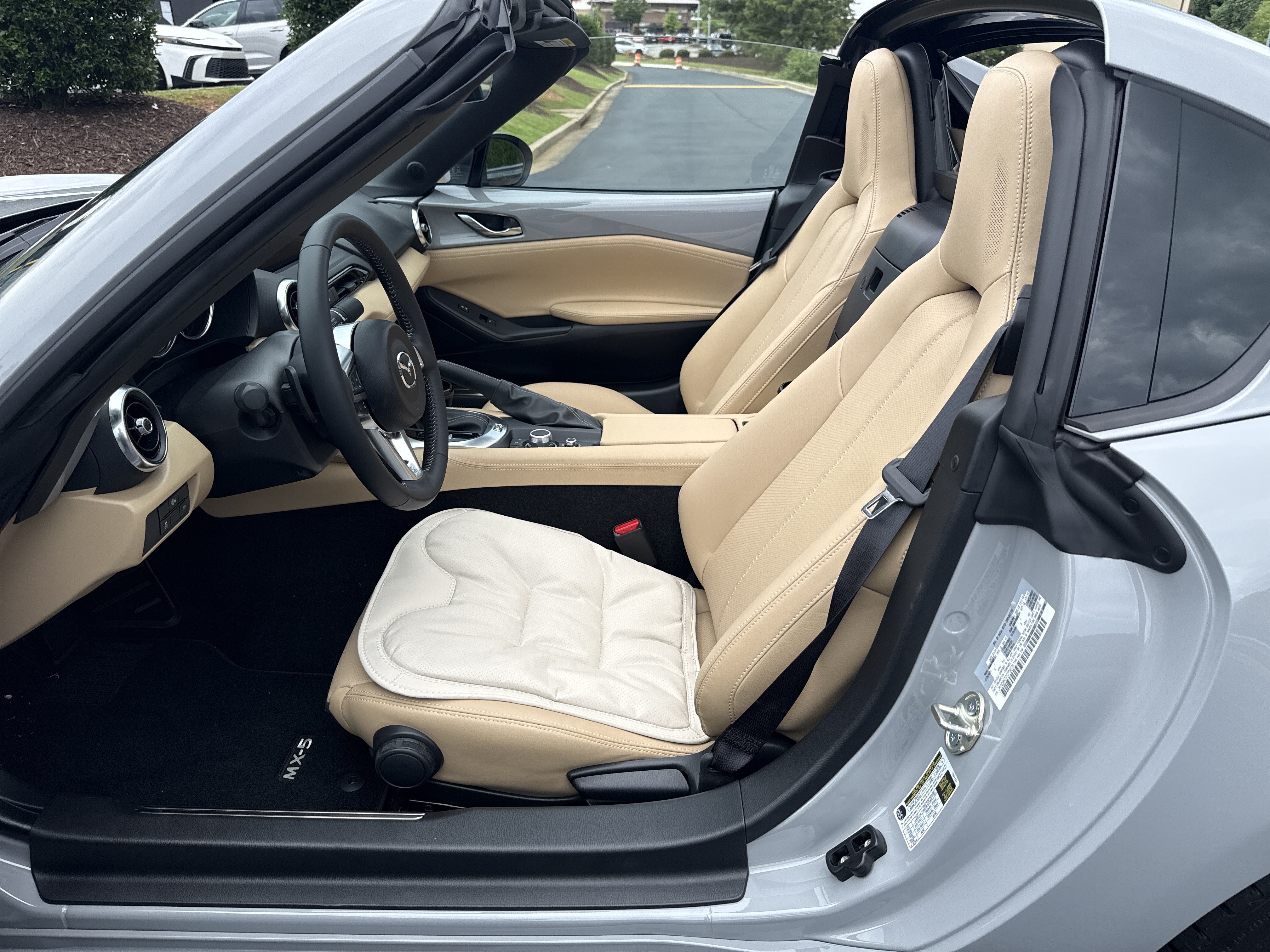 Used 2026 MAZDA MX-5 Miata RF Grand Touring RWD image 7