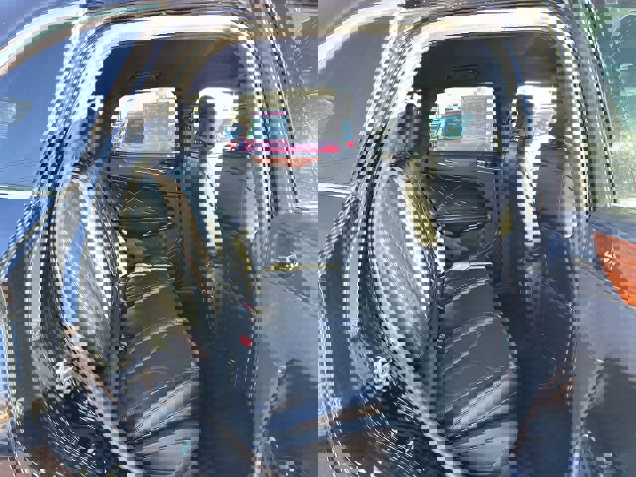 Used 2017 Lincoln MKC Select w/ Lincoln MKC Climate Package image 25