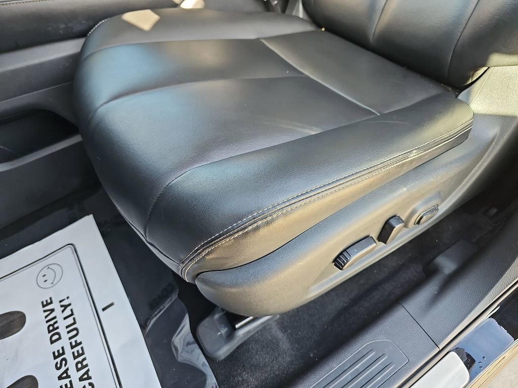 Used 2024 Nissan Murano SV w/ SV Midnight Edition Package image 32