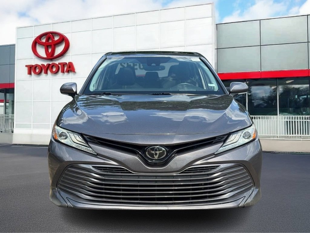 Used 2019 Toyota Camry XLE FWD image 13