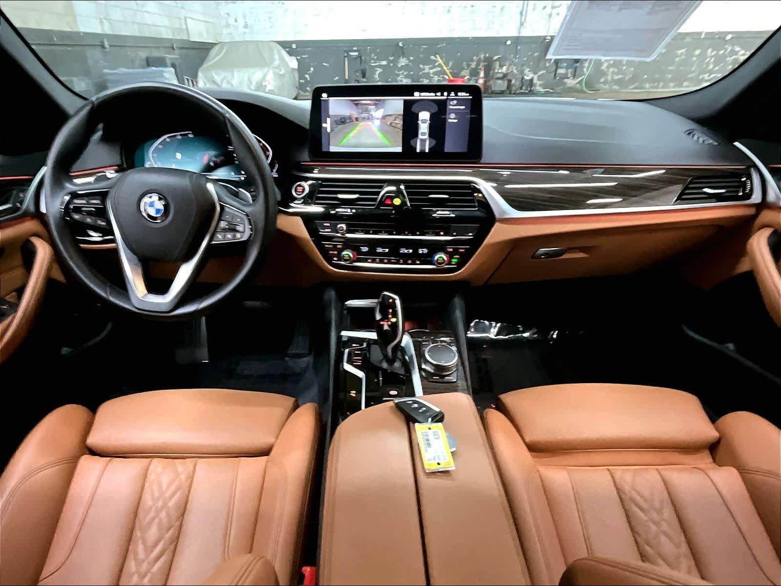 Used 2023 BMW 530i w/ Convenience Package RWD image 18