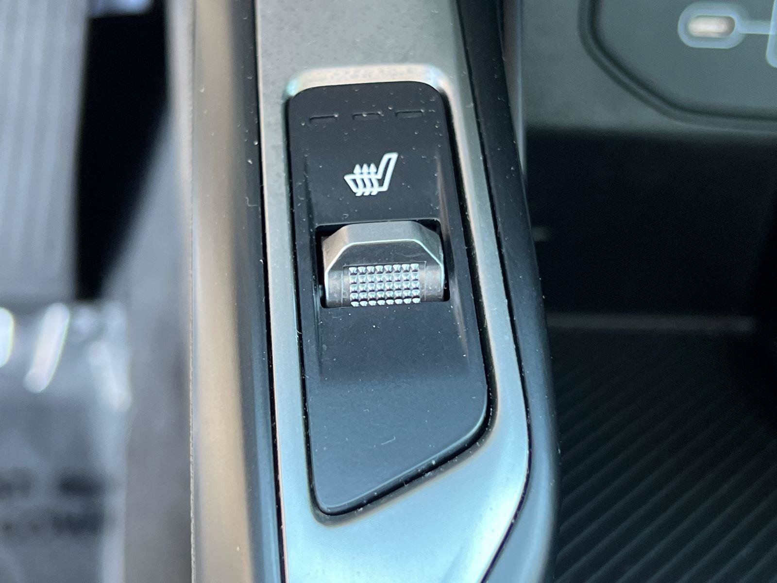 Used 2025 Kia Sorento S w/ Panoramic Sunroof Package image 31