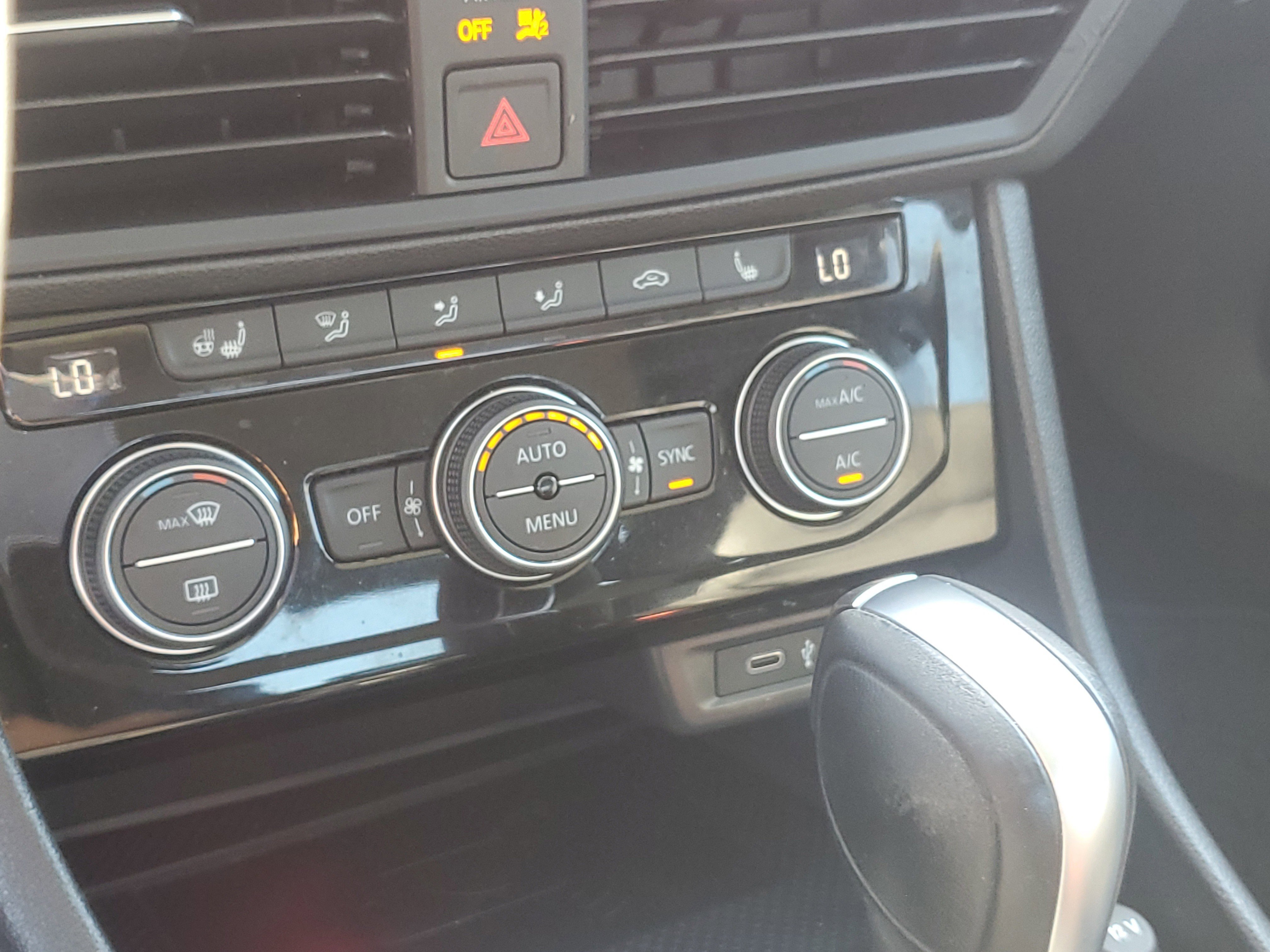 Used 2021 Volkswagen Jetta SEL image 20