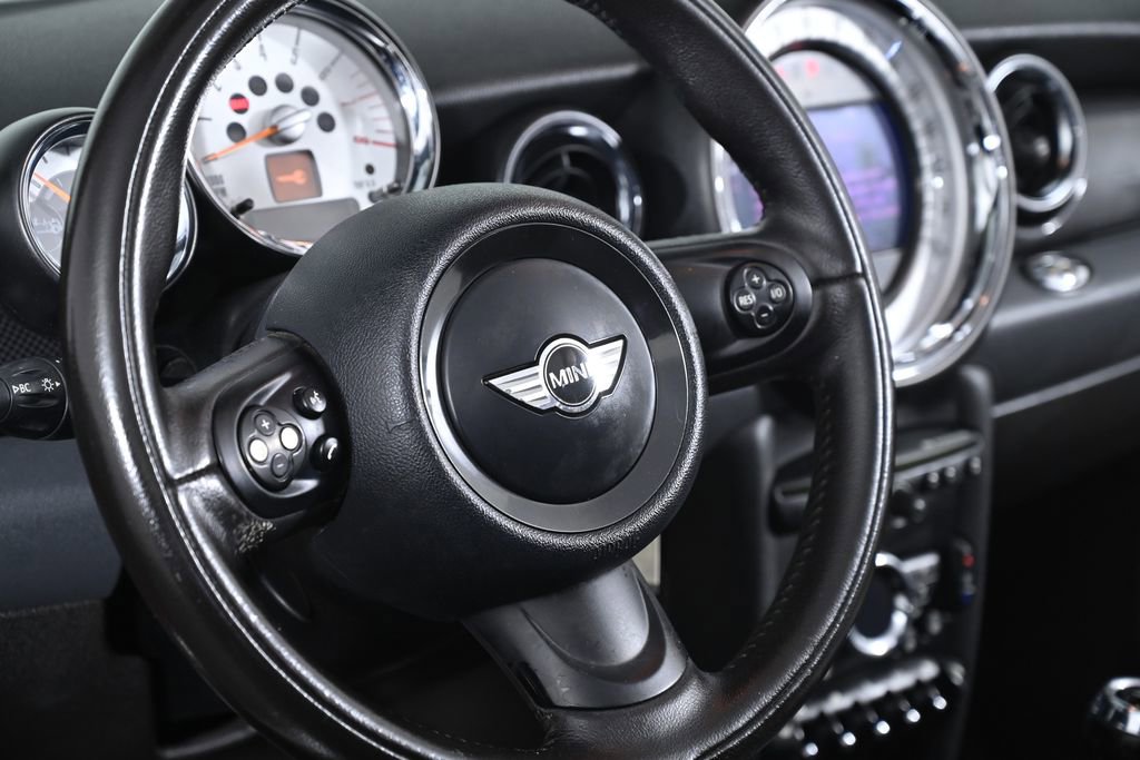 Used 2011 MINI Cooper S image 13