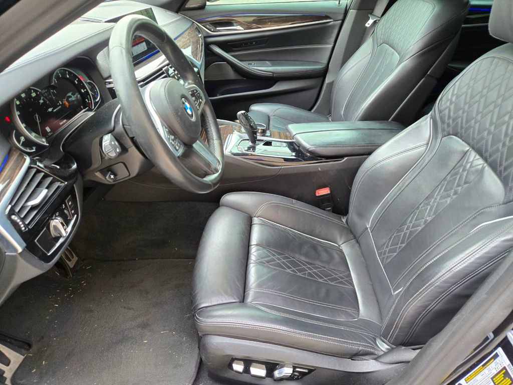 Used 2018 BMW M550i xDrive image 6