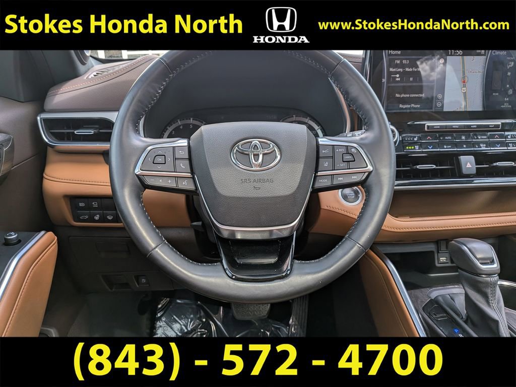 Used 2021 Toyota Highlander Platinum image 16