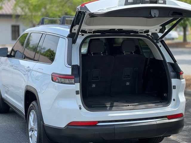 Used 2021 Jeep Grand Cherokee L Laredo w/ Luxury Tech Group I AWD/4WD image 43