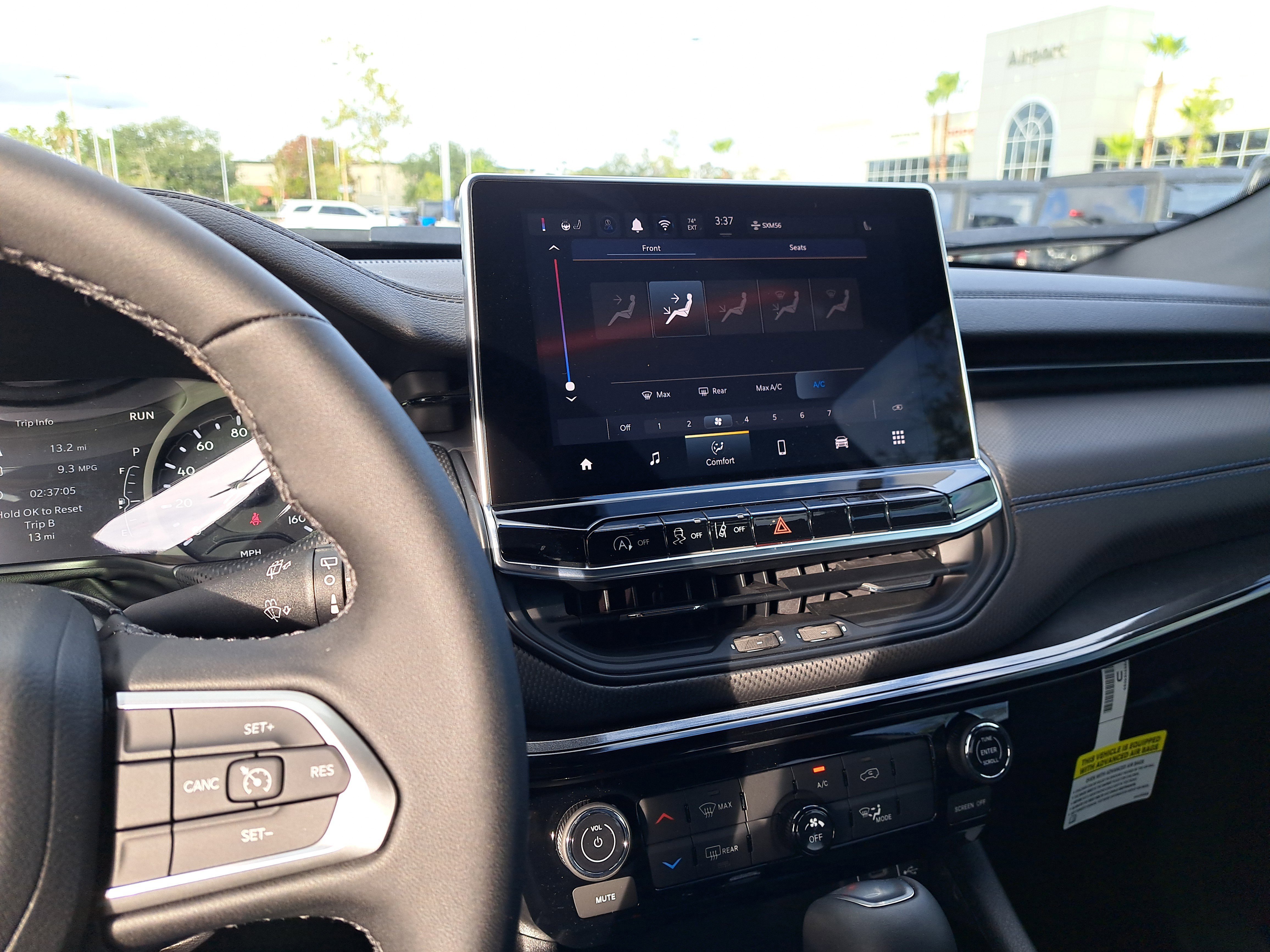 New 2026 Jeep Compass Latitude image 13