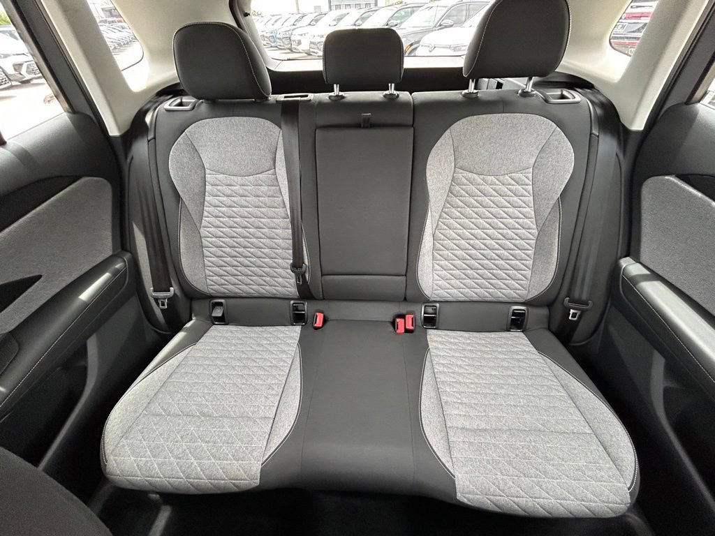 Certified 2025 Volkswagen Tiguan S FWD image 15