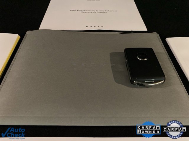Used 2025 Volvo XC60 B5 Core image 80