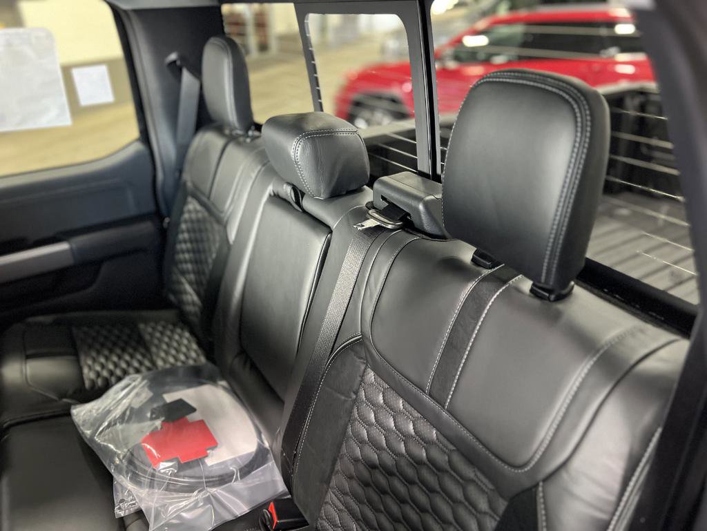 New 2026 Ford F250 Lariat w/ Black Appearance Package image 29