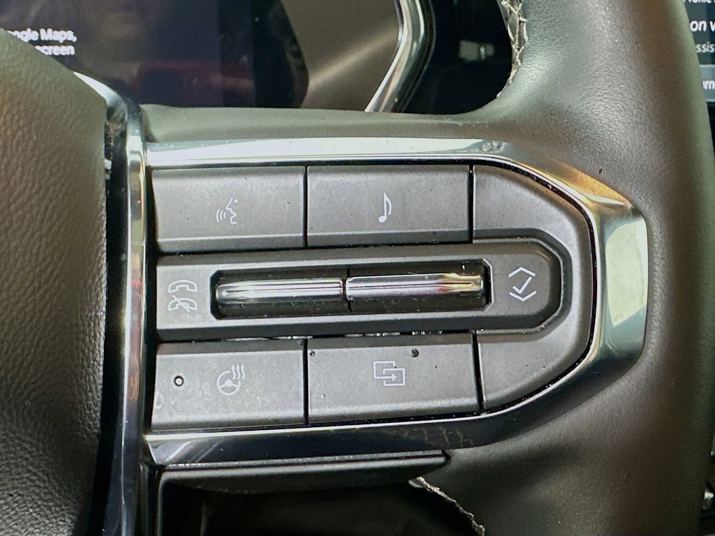 Used 2024 GMC Canyon Denali image 24