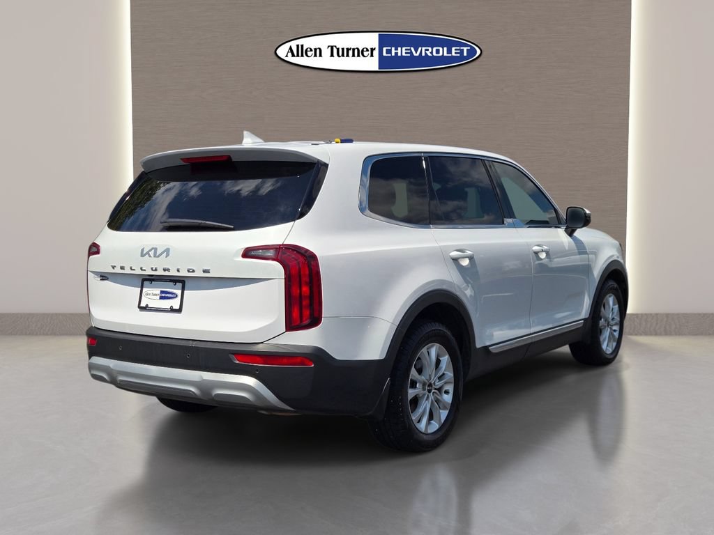 Used 2022 Kia Telluride LX FWD image 6