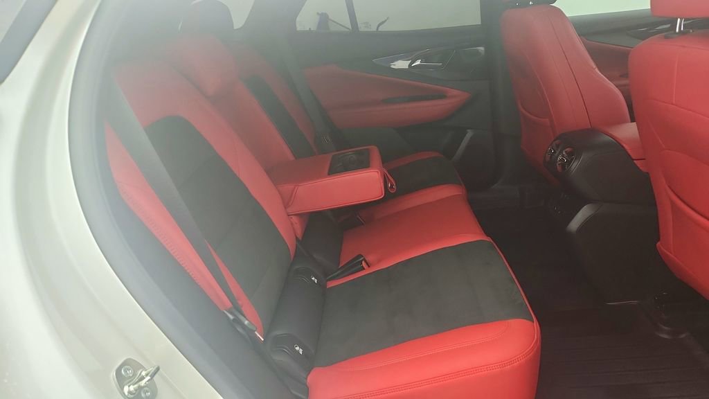 Certified 2024 Chevrolet Blazer EV RS image 35