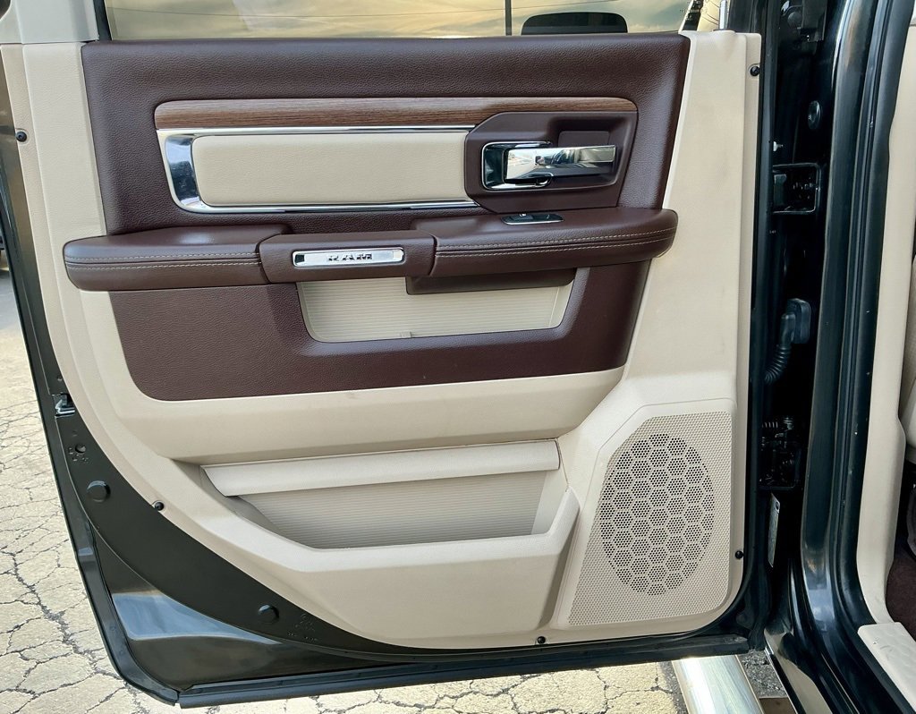 Used 2016 RAM 1500 Laramie w/ Convenience Group image 30