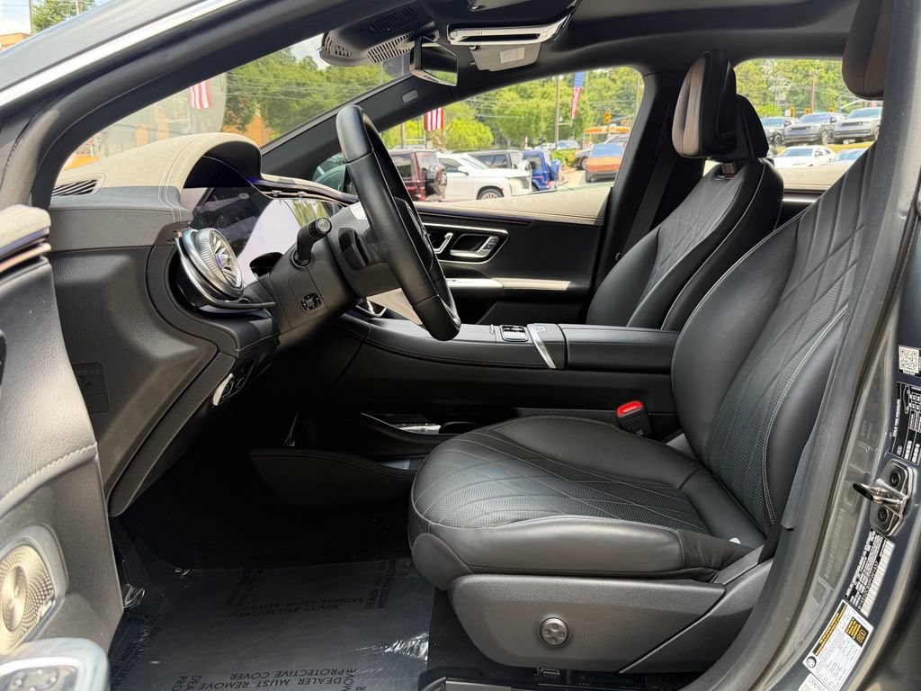 Used 2023 Mercedes-Benz EQE 500 4MATIC Sedan image 23