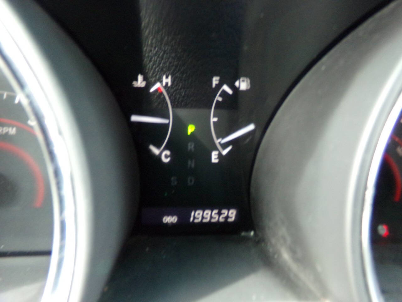 Used 2012 Toyota Highlander SE w/ Tow Pkg image 6