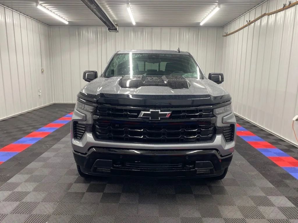 Used 2025 Chevrolet Silverado 1500 LT Trail Boss w/ LT Trail Boss Premium Package image 2